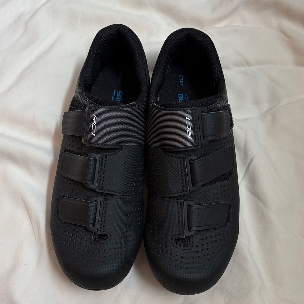 Shimano SHRC100 Peloton cycling shoes